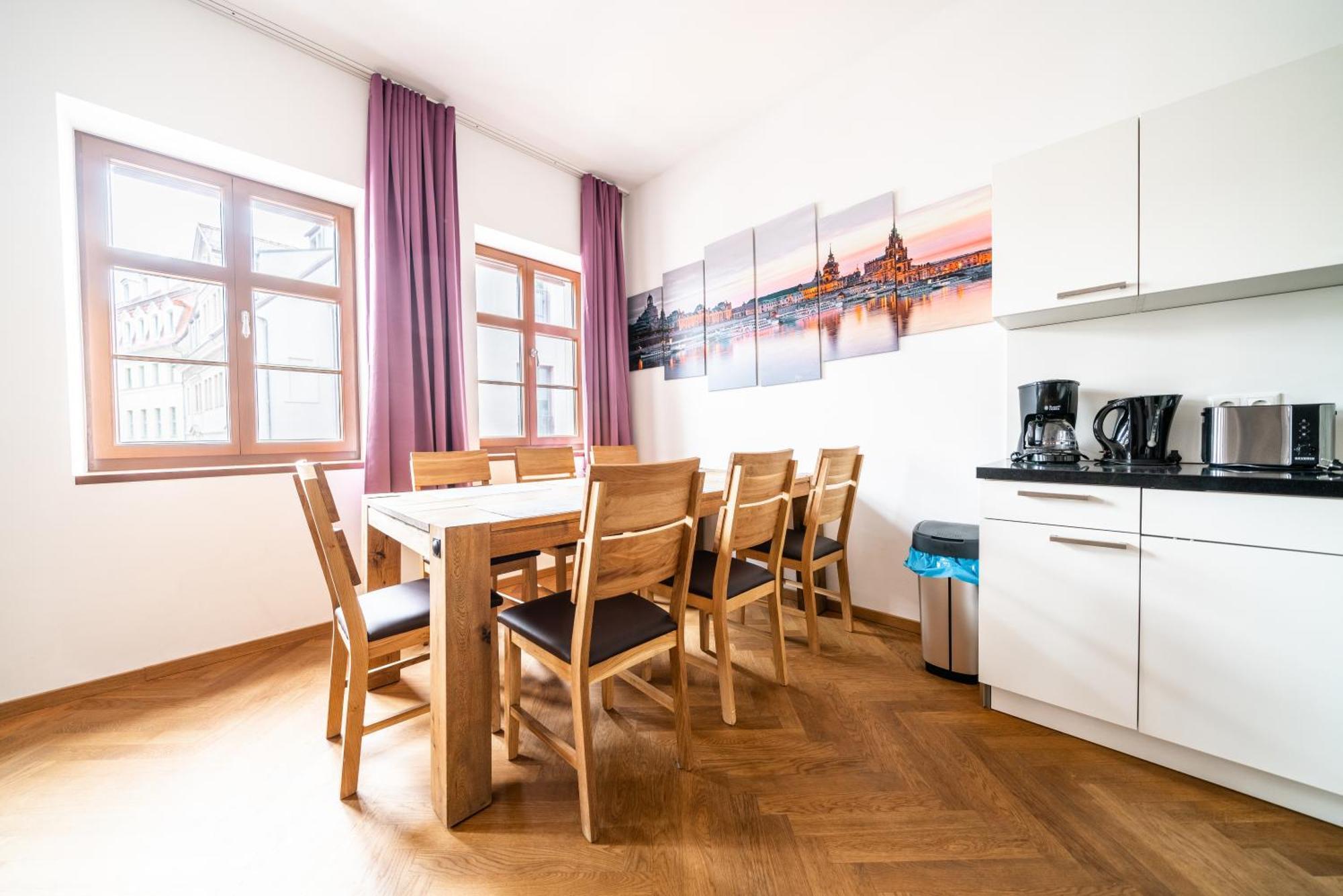 Apartment Familienapartment An Der Frauenkirche Dresden